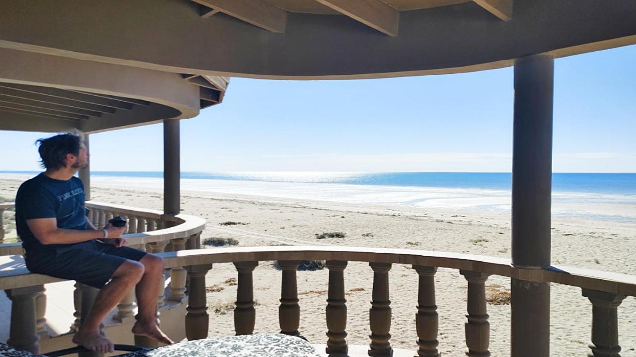 The Suites At Rocky Point 2 エクステリア 写真